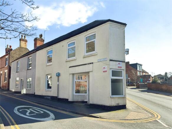 2 bed property, in The Lant, £135,000