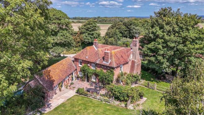 6 bed property, in Bo-Peep Lane, £1,250,000