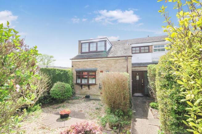 3 bed property, in Lannock, £350,000