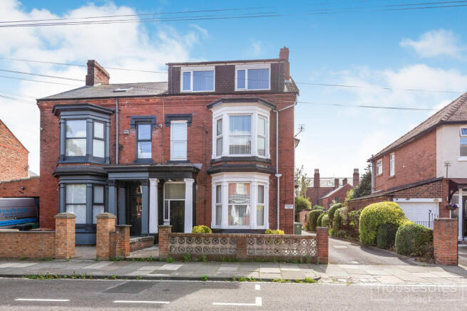 1 bed property, in 27 Clifton Avenue 27 Clifton Avenue, £35,000