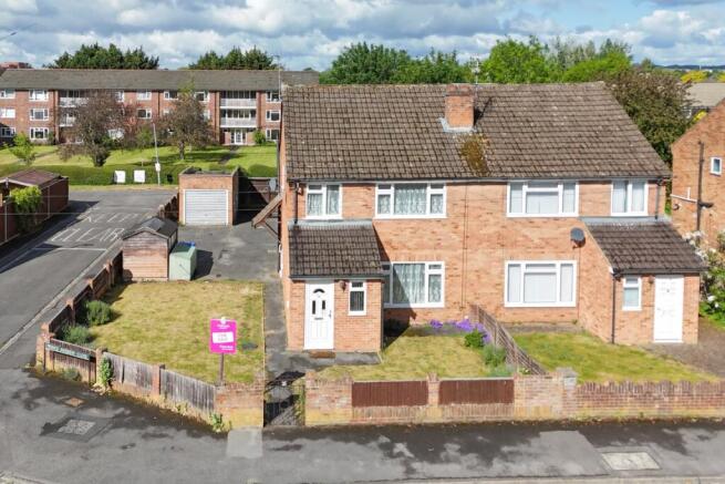 3 bed property, in Prince Andrew Road, £600,000