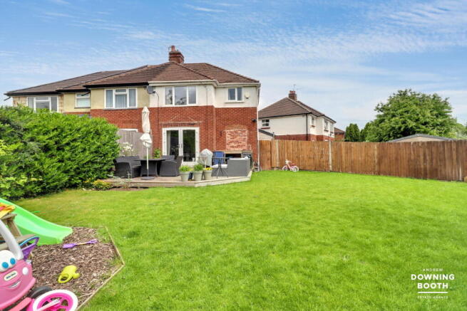 3 bed property, in Weston Road, £295,000