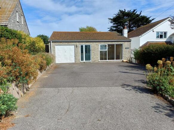 2 bed property, in Beach Road, £550,000