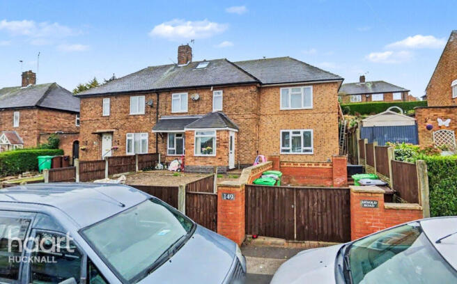 5 bed property, in Arnold Road, £325,000