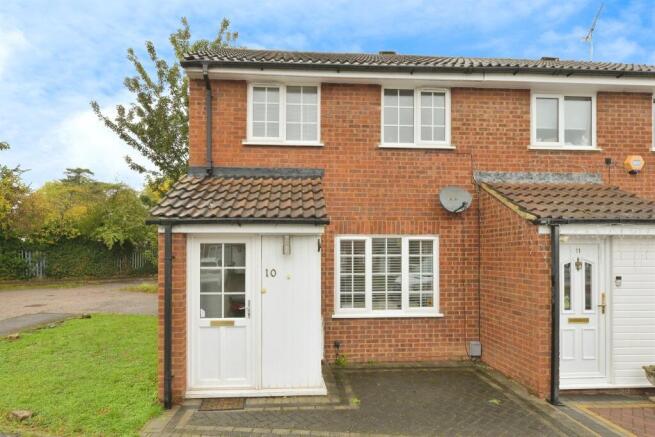 3 bed property, in Felton Close, £420,000