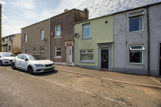 3 bed property, in Birks Road, £60,000