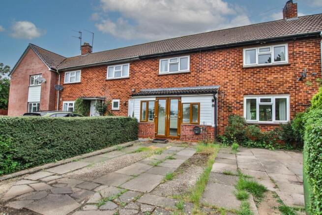 3 bed property, in Edwards Lane, £230,000