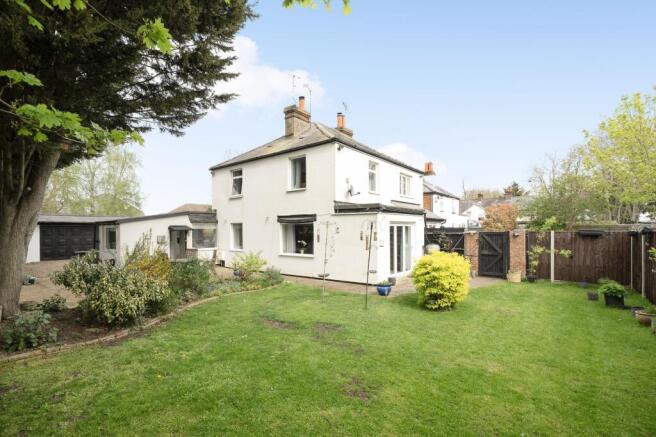 2 bed property, in Kingston Road, £479,950