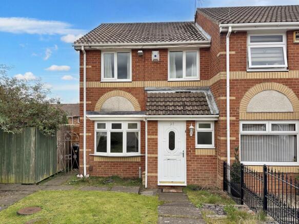 3 bed property, in High Meadows, £140,000