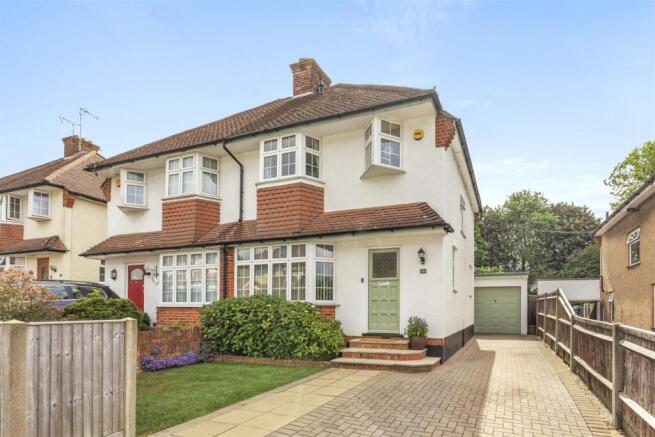 3 bed property, in Geralds Road, £500,000