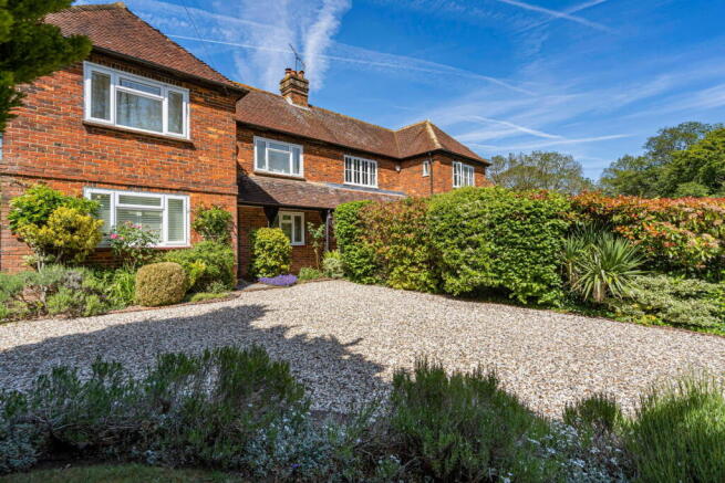 3 bed property, in Canfold Cottages, £595,000