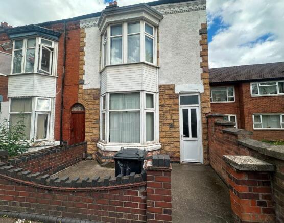 3 bed property, in 202 Fosse Road South, £169,000
