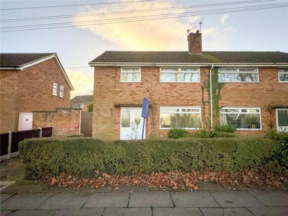 3 bed property, in Barnston Road, £230,000