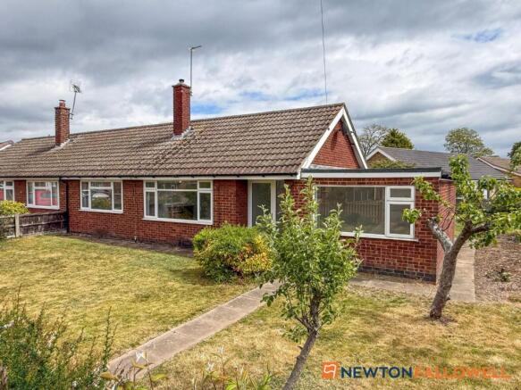 3 bed property, in Coleridge Road, £220,000