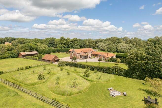 5 bed property, in Normanby, £1,295,000