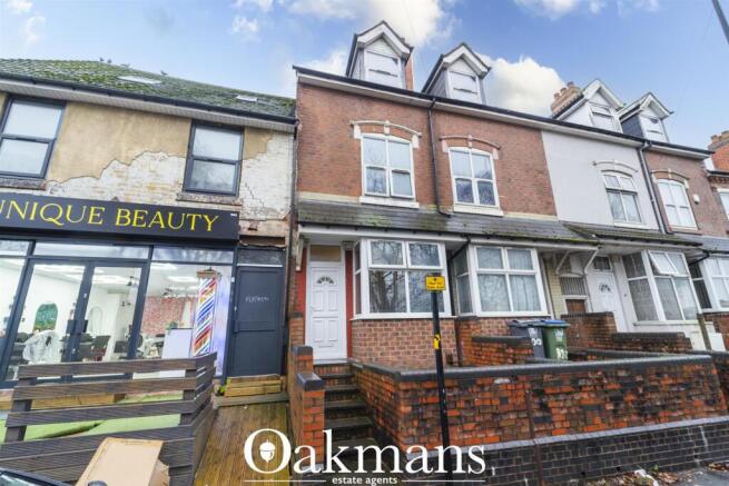 4 bed property, in High Street, £270,000