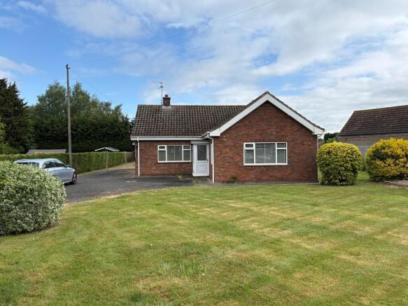 3 bed property, in Spalding Road, £290,000