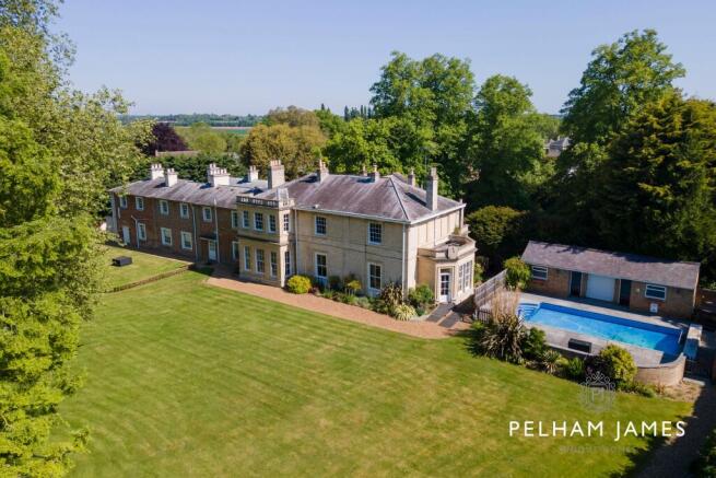 9 bed property, in Alwalton, £1,750,000
