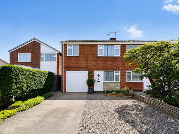 3 bed property, in Cambridge Road, £280,000