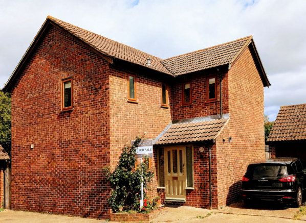 4 bed property, in Churchfields, £770,000