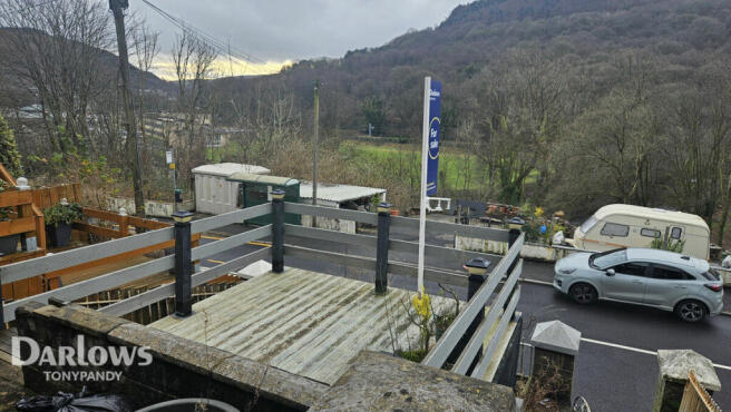 3 bed property, in Tonypandy CF40 2, £130,000