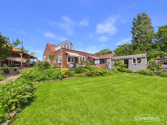 4 bed property, in Liverpool Road, £725,000