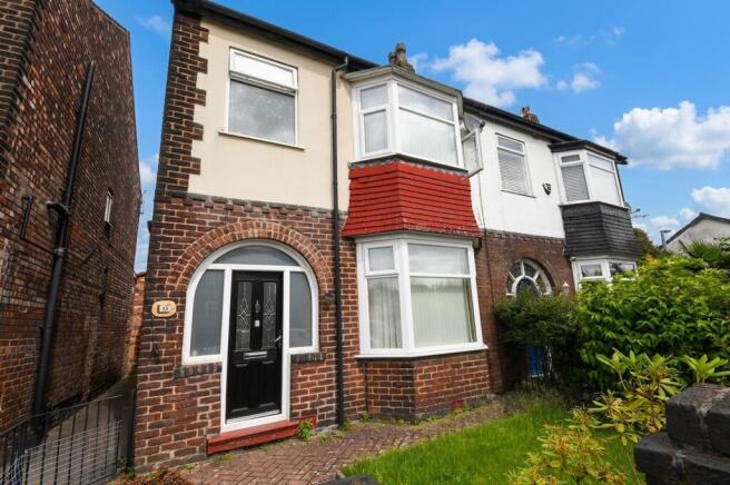 3 bed property, in Doveleys Road, £260,000