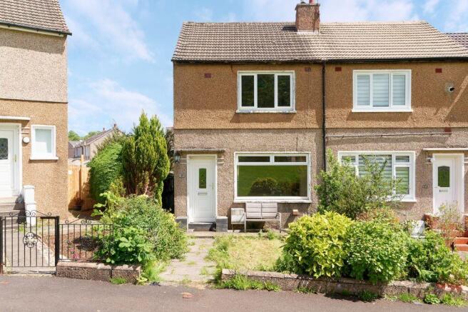 2 bed property, in 21 Greenways Avenue, £125,000