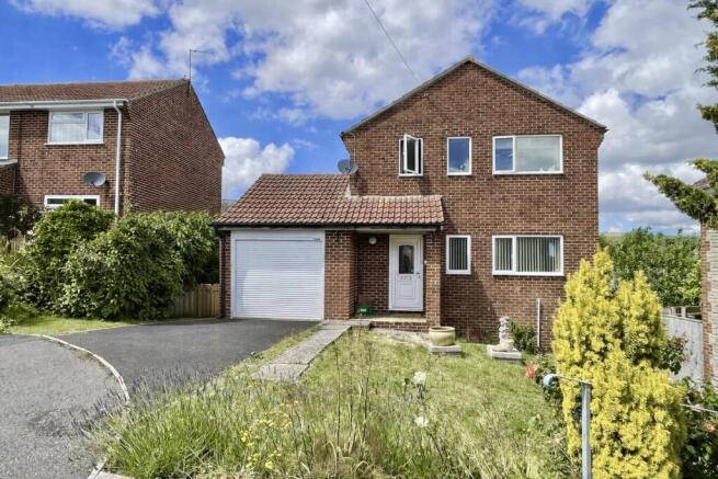 4 bed property, in Horyford Close, £450,000