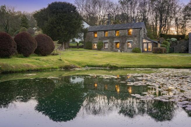 4 bed property, in Mill House, £1,350,000