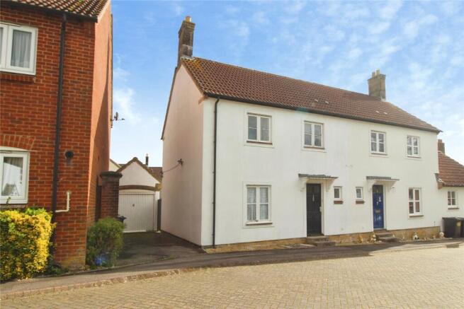 3 bed property, in Granville Way, £310,000