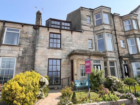 5 bed property, in Marine Road Central, £320,000
