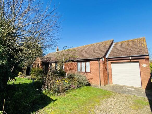 3 bed property, in Roughton Road, £385,000