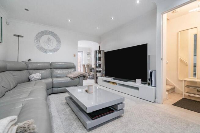 3 bed property, in Blackburn Street, £300,000