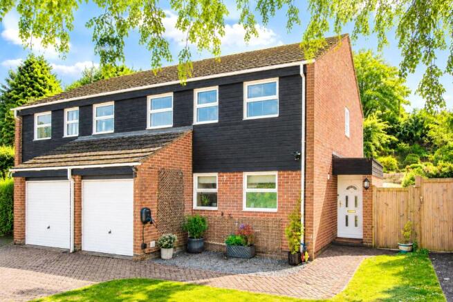 4 bed property, in Millbank, £475,000