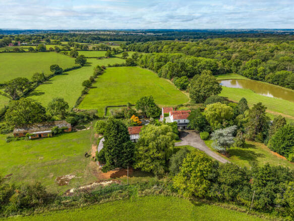 5 bed property, in Princethorpe, £1,850,000