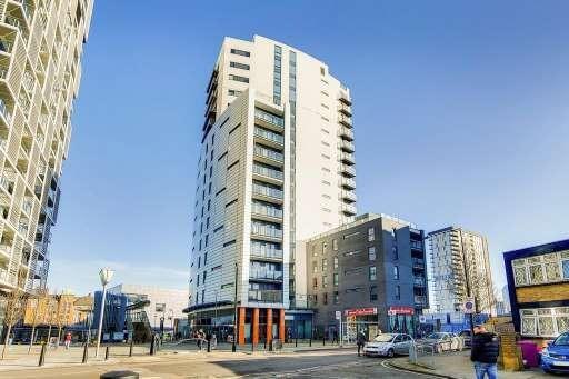 1 bed property, in Flat 61 Parkview Apartments, £220,000