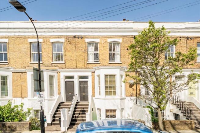 1 bed property, in Bramber Road, £499,950