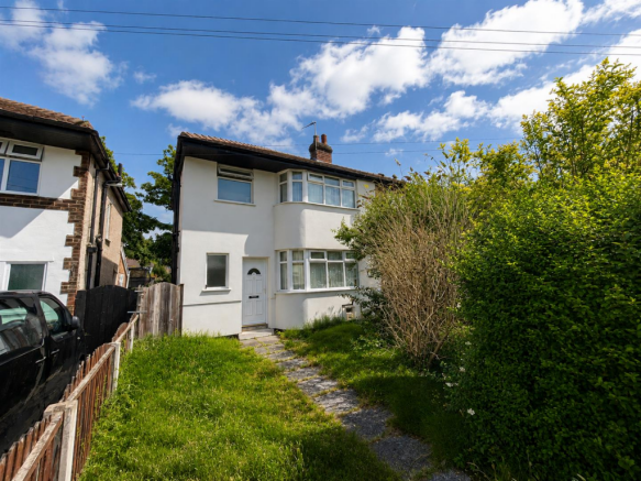 3 bed property, in Fairway North, £165,000