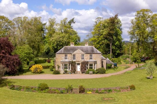 5 bed property, in Greenlaw, £1,250,000
