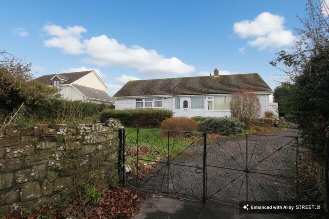4 bed property, in Llanmaes, £350,000