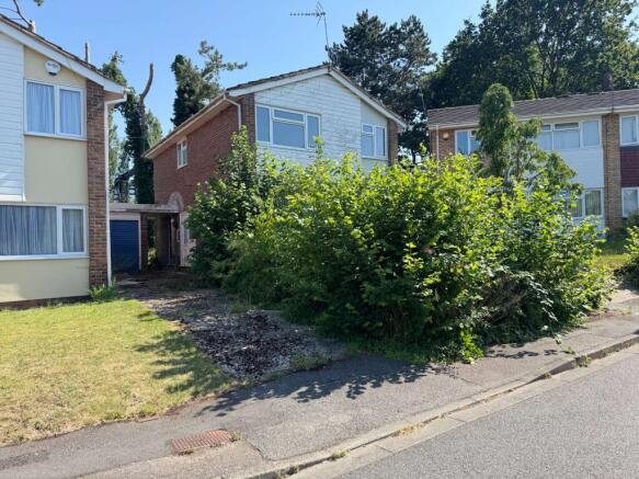 3 bed property, in 7, £300,000