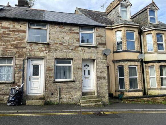 2 bed property, in 17 St. Nicholas Street, £60,000