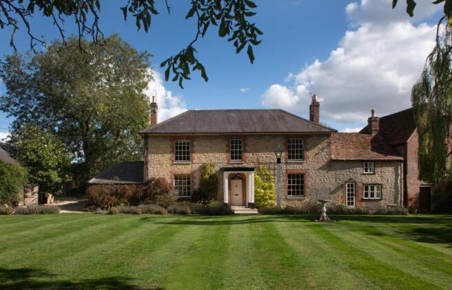 4 bed property, in Mill Lane, £1,950,000