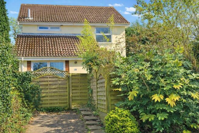 3 bed property, in Newell Rise, £280,000