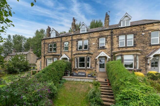 5 bed property, in Crag Vale, £620,000