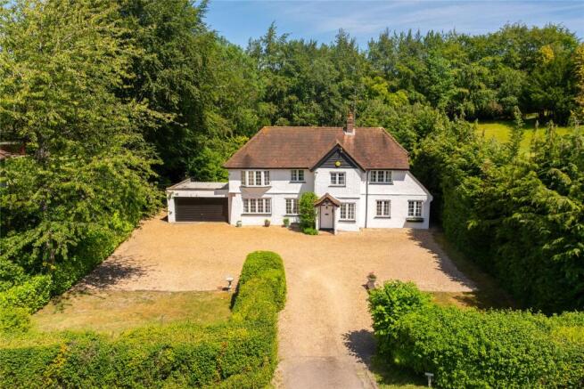 4 bed property, in Cadsden Road, £1,125,000