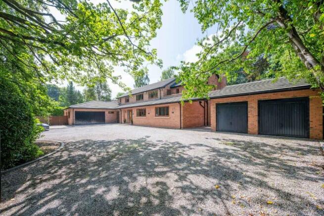 4 bed property, in Silverdale, £1,370,000