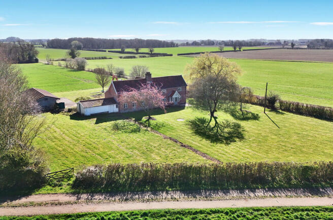 7 bed property, in Caston Road, £650,000