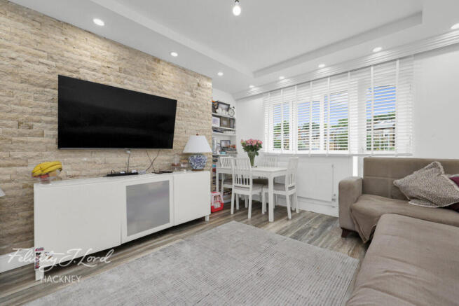 2 bed property, in Rutland Road, £500,000